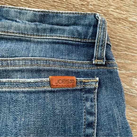Joe's The Icon Mid Rise Skinny Ankle Raw Hem
Skinny Jeans Size 28 - Picture 7 of 9
